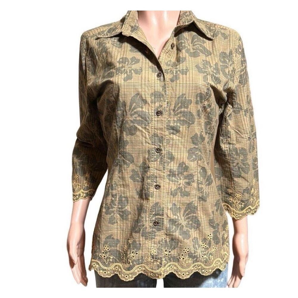 Pulp short sleeve fatigue button-down scalloped edge shirt size M